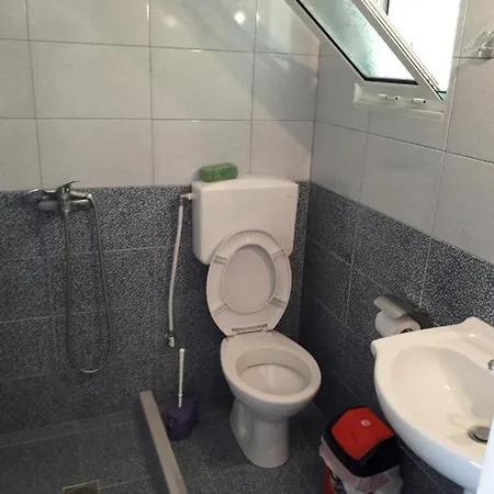 Village Center Apartment *